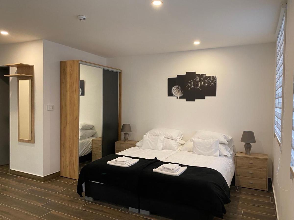 M70 Apartmanház Miskolc Exterior foto